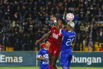 Aksi Pemain Persijap Jepara saat Kalahkan PSPS Pekanbaru