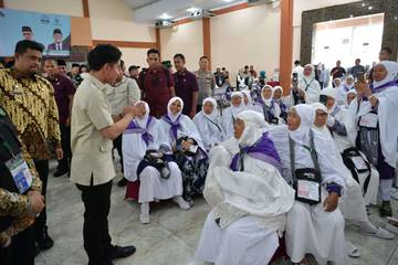 Wapres Tinjau JCH di Asrama Haji Medan 