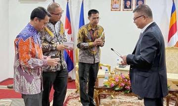 Dubes RI dan Menteri Kamboja Bahas Online Scam 