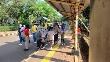 Ragunan Ramai Pengunjung di Hari Kemerdekaan 2025