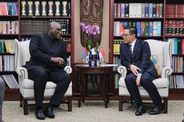 Pertemuan Bilateral Menlu RI-Menlu Gambia di New York 
