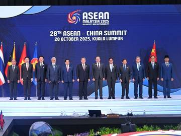 Menlu RI Hadiri KTT ASEAN-Tiongkok di Malaysia