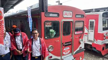 Momen Perpisahan Tiga KRL Legendaris Jabodetabek