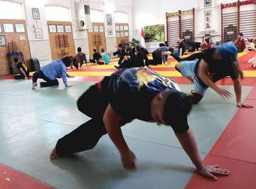 Warga Bulgaria Lestarikan Pencak Silat Indonesia di Sofia