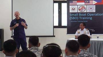 AS dan Indonesia Menyelesaikan Pelatihan Instruktur Pengoperasian Kapal