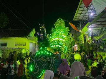 Musik Tradisional Warnai Bazar UMKM di Sumenep