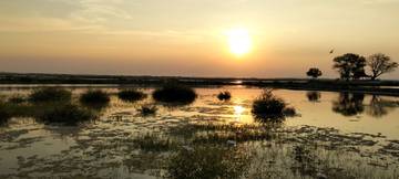 Menikmati Keindahan Sunset di Sampang 