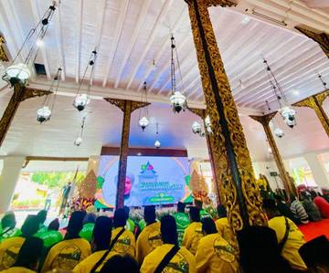 Ojol Hingga Jukir di Sumenep Hadiri Maulid Nabi 
