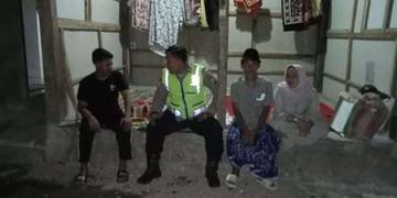 Personel Polres Sampang Sampaikan Pesan Kamtibmas