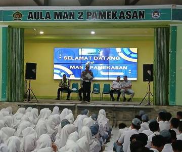 Satlantas Polres Pamekasan Sosialiasi Aturan Lalin pada Pelajar