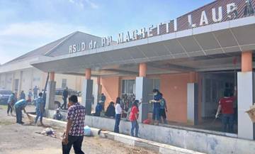  Gotong Royong Kunci Sukses Pembersihan RSUD PPMagrettyUkurlaran.  ‎