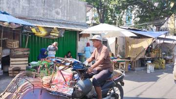 Bentor Bersaing Dengan Transportasi Daring