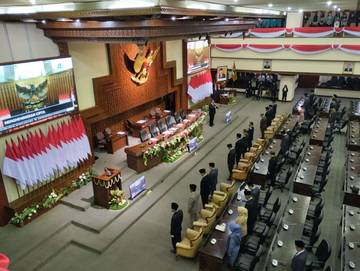 DPRD Jateng Ikuti Sidang Tahunan Dengan Agenda Mendengarkan Pidato Kenegaraan Presiden RI 