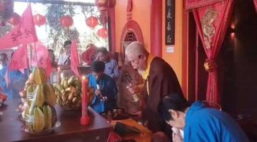 Sembahyang Ulambana di Klentheng Hok Tik Bio, Doakan Arwah Pahlawan