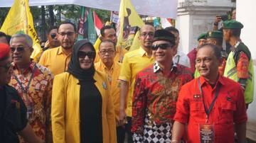 Sumringah, Afzan dan Balqis Daftar ke KPU Pekalongan