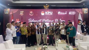 Yoyok Sukawi-Joko Santoso Resmi Mendaftar Ke KPU Kota Semarang