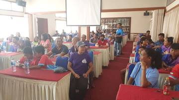 Penyuluhan Fisik dan Nutrisi Atlit Renang Kolaboratif