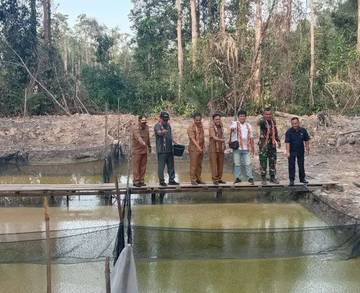 Potensi Ternak Ikan di Desa Teluk Kelansam