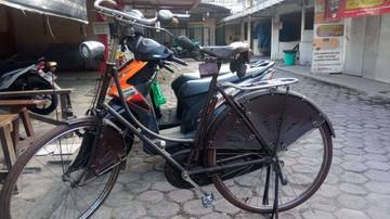 Potret Sepeda Onthel Kenangan "Hima"