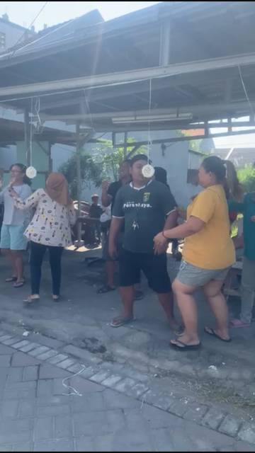 Tak Ingin Kehilangan Momen Mesra Walaupun Lomba
