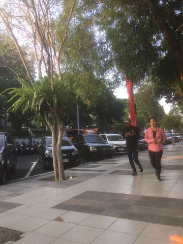 Gerak Badan Yuk di Taman Surya Surabaya