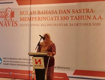 Meriahnya Peringatan 100 Tahun AA Navis