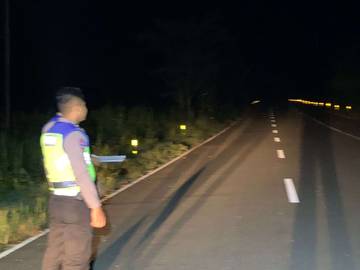 Polisi Olah TKP 2 Motor Terlibat Kecelakaan di Pracimantoro