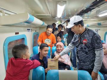 ​Walikota Teguh Prakosa Jajal Naik KA Batara Kresna 