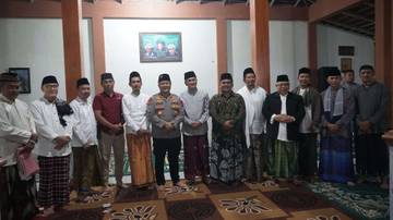 Kapolres Wonogiri Gelar Silaturahmi dan Baksos di Ponpes Hidayatul Mubtadiin