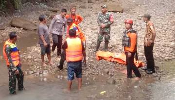 Evakuasi Remaja Tenggelam Saat Memancing di Sungai Ngabeyan, Wonogiri