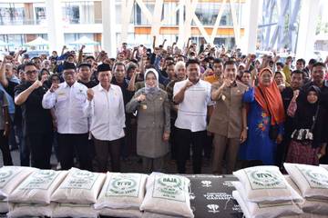4.100 eks Buruh Sritex Terima Bansos Beras