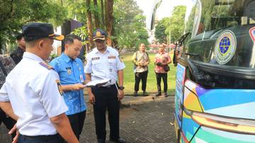 Pelepasan Tiga Bus Mudik Pemkot Solo Bersama Pemprov Jateng