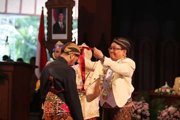 ISI Surakarta Wisuda 335 Mahasiswa Periode Pertama 