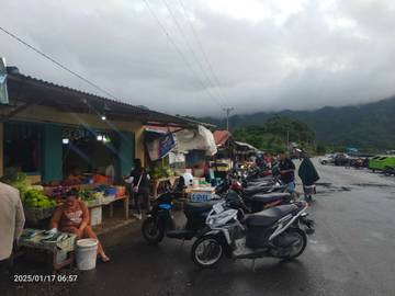 Harga Cabe di Pasar Towoe Tahuna Mengalami Kenaikan 