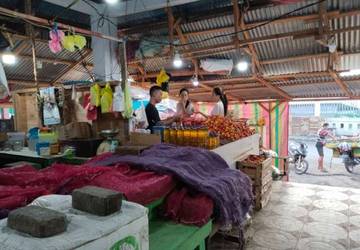 Harga Cabe di Pasar Tradisional Sitaro Berangsur Menurun