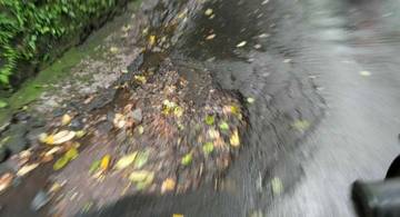 Jalan Penghubung Siau Timur ke Barat Rusak Parah