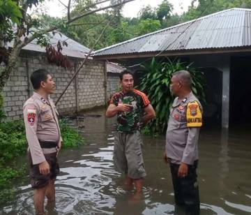 Kapolsek Tabukan Utara Himbau Masyarakat Waspada Banjir Susulan 
