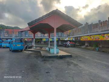 Pasar Towo'e Tahuna Sepih Pengunjung