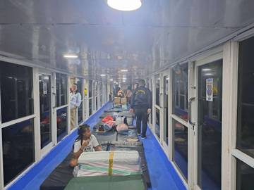 KM Baecelona IIIa Tujuan Tahuna Tunda Jam Keberangkatan