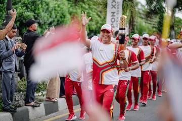 Kirab Api PON XXI Aceh-Sumut 2024 Tiba di Takengon 