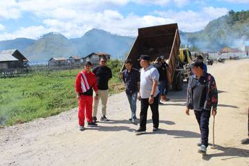 Pembersihan Lokasi Venue Triathlon