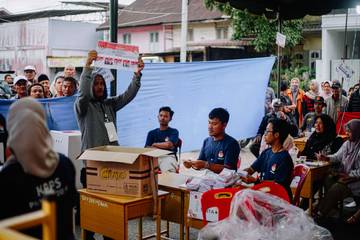 Foto : Suasana Penghitungan Suara Calon Bupati dan Wakil Bupati Aceh Tengah di TPS  01 Sanggamara