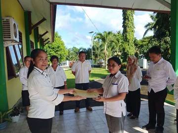 Tiga PNS Kemenag Talaud Naik Pangkat