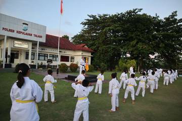 Ratusan Karateka Ikut Ujian Kenaikan Sabuk