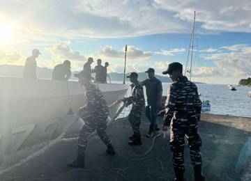 Merplug KRI SELAR-87 di Talaud