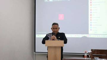 dr. Khairul Buka Workshop Visionary Leadership Kepsek