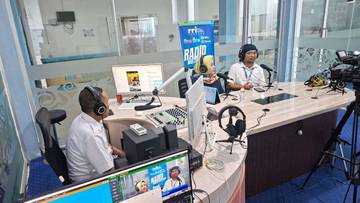 Keseruan Dibalik Layar Halo RRI Tarakan Akhir Tahun