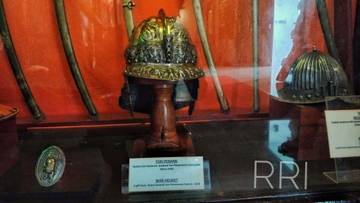 Kunjungan Wisatawan Mancanegara di Kedaton Kesultanan Ternate