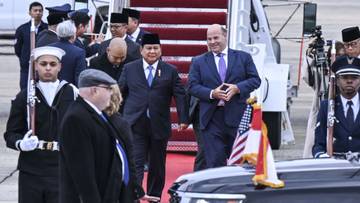 Presiden Prabowo dan Putranya Tiba di Amerika Serikat