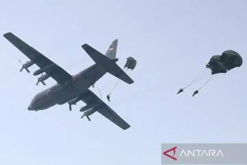 Terjun statik Kopasgat TNI AU tandai penyerbuan pada latihan Angkasa Yudha 2024